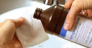 18 Brilliant Uses For Hydrogen Peroxide. Every Home Should Have A Bottle